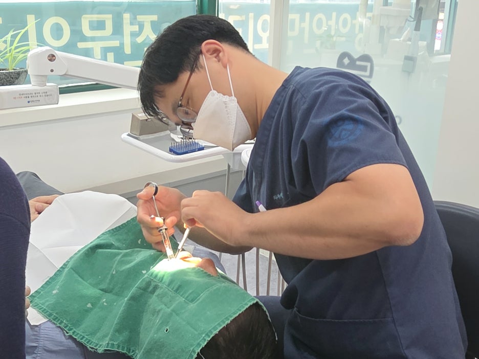 “임플란트 아플까 봐 걱정돼요” 마취보다 중요한 건 이것입니다